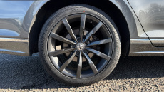 Volkswagen Passat 2.0 TDI R-Line 5dr DSG [Panoramic Roof] Diesel Estate